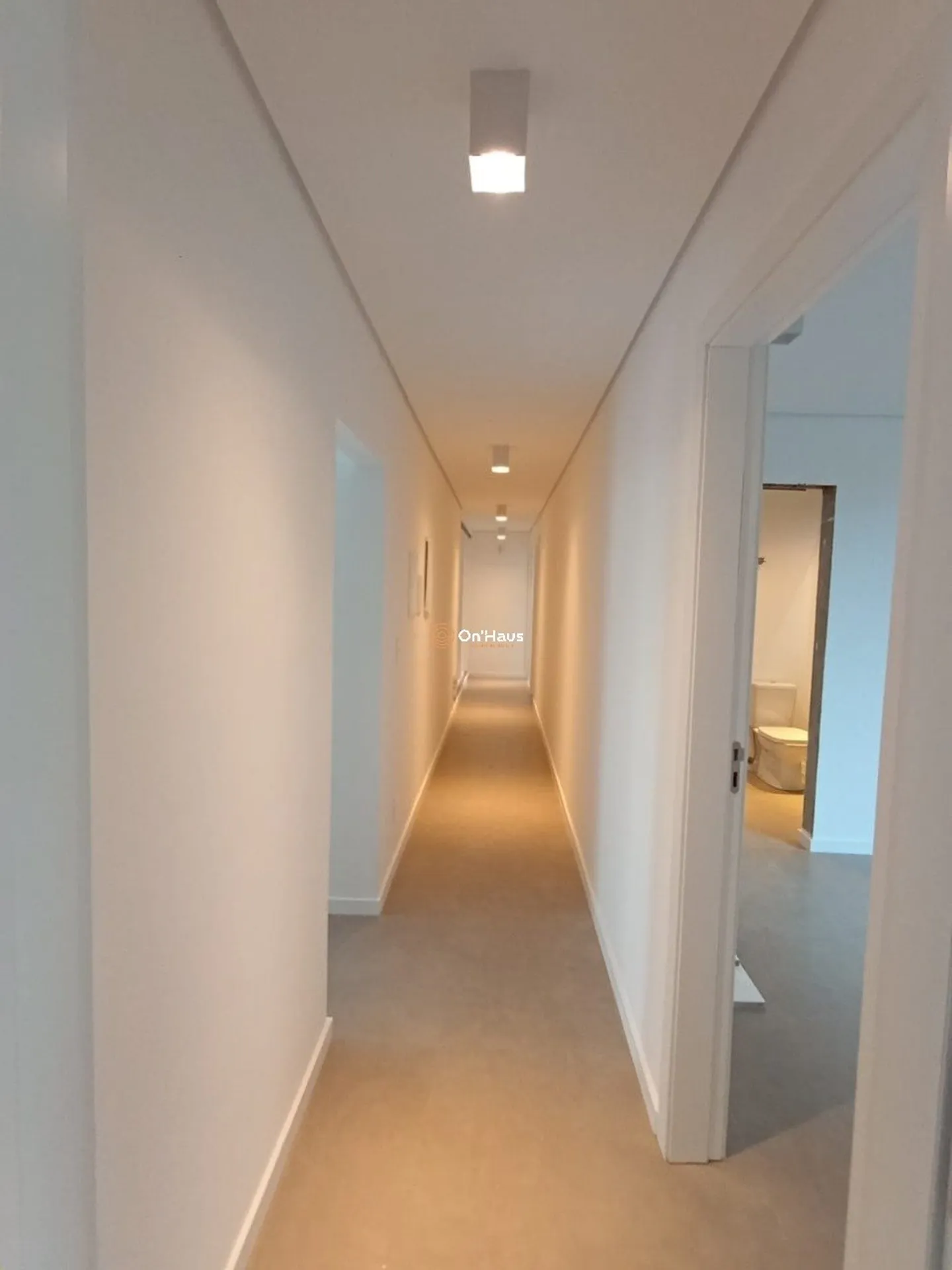 Rental house with 6 en-suite bedrooms and 513 m² — photo 41