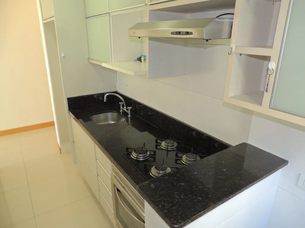 Apartamento mobiliado 1 quarto com cozinha americana e 2 vagas — photo 22