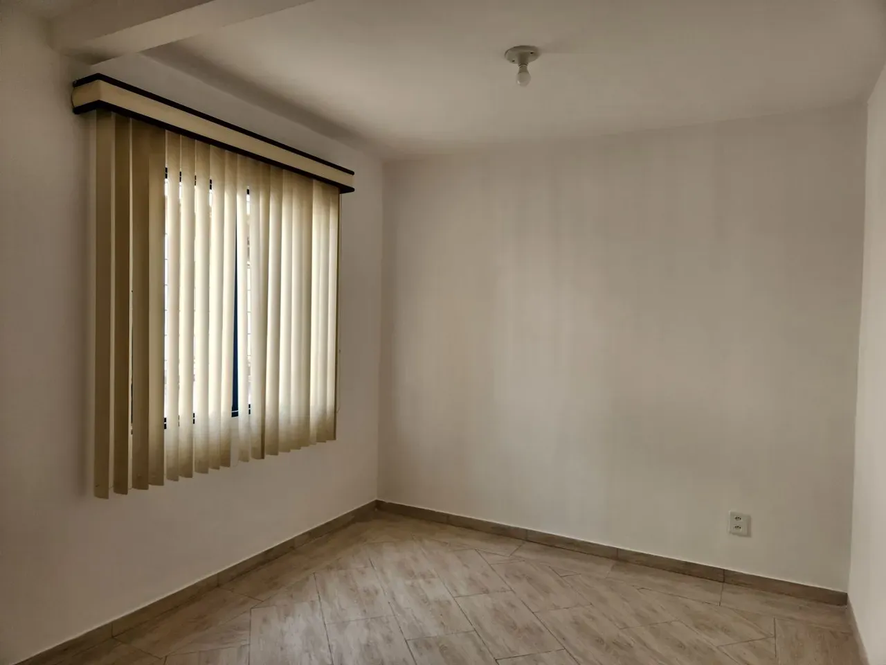 House with 3 bedrooms, 1 en-suite, private garden — photo 28