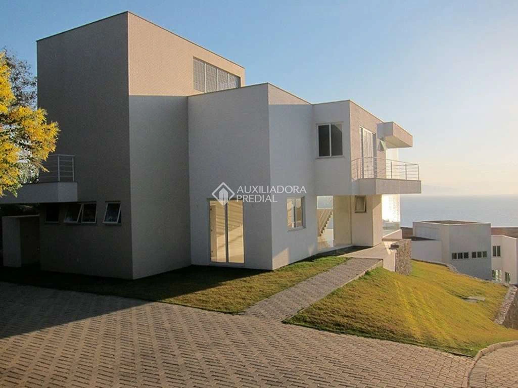 House with 3 en-suite bedrooms and floor-to-ceiling windows — photo 2