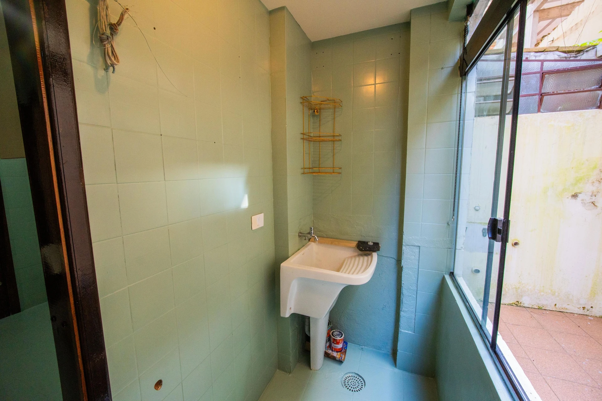 2-bedroom apartment with wood or laminate floors — photo 23