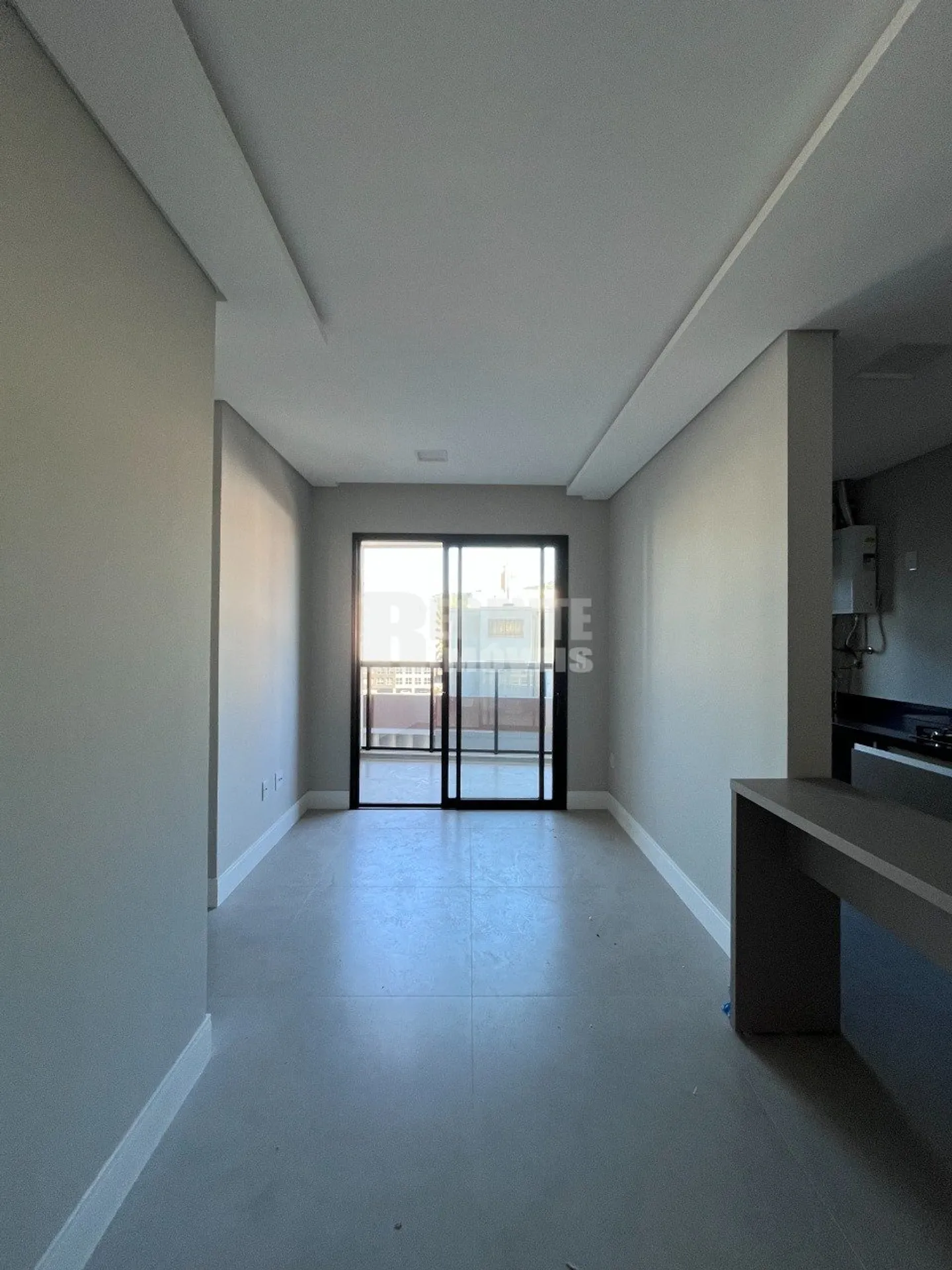Apartamento mobiliado de 2 dormitórios com churrasqueira na sacada — photo 37