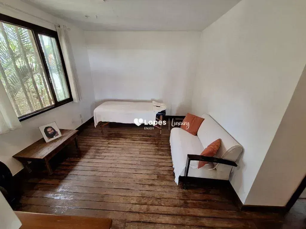 Casa com 6 quartos e 720 m² com piscina e sauna — photo 47