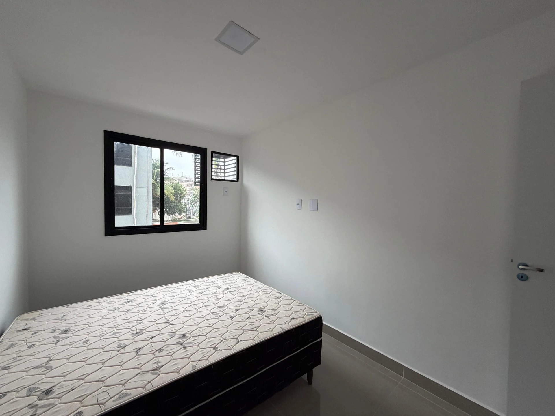 Apartamento amueblado de 1 dormitorio y cocina integrada — photo 6