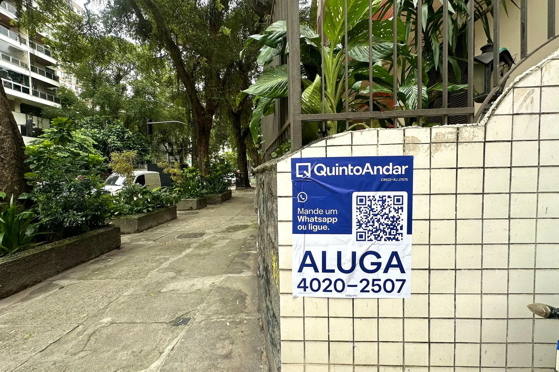 2-bedroom apartment with a mountain view in Rio de Janeiro — photo 5