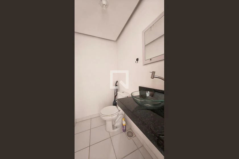 3-bedroom apartment with a home office — photo 29
