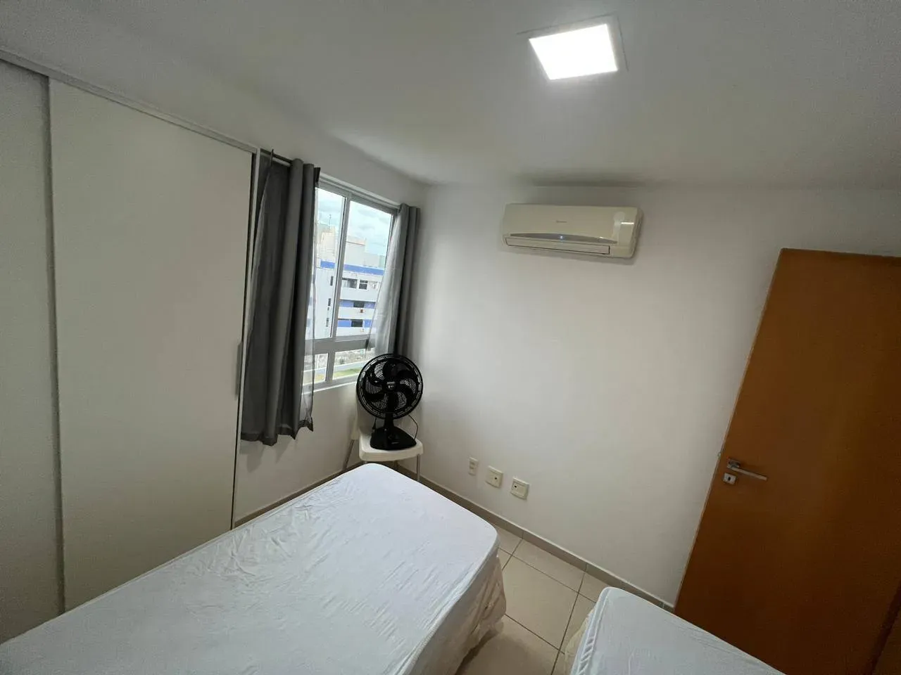 2-bedroom apartment in a building with a gym — photo 20