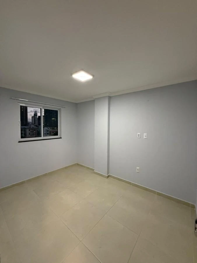 Пральна машина та 3 спальні: квартира 84 м²