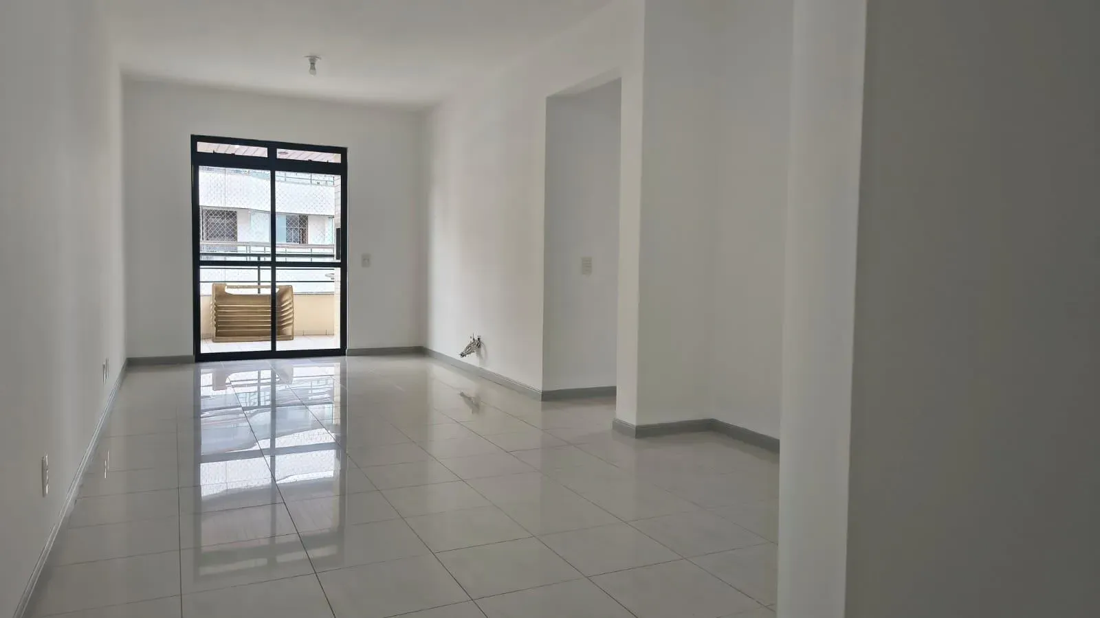Apartment with balcony barbecue, 104 m² — photo 10