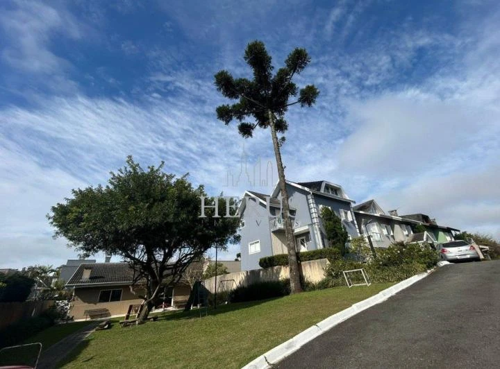 House with 325 m² and 4 bedrooms with 3 en-suites — photo 7