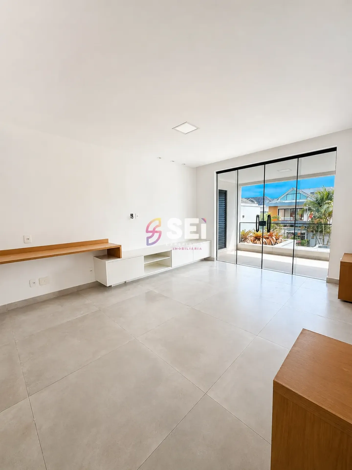512 m² house with 5 bedrooms and open-plan kitchen — photo 22