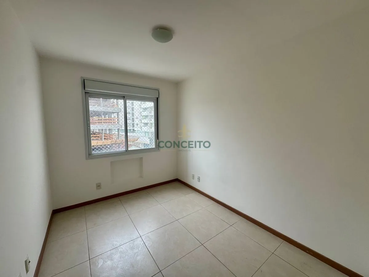 Unfurnished 154 m² apartment with a private garden — photo 15