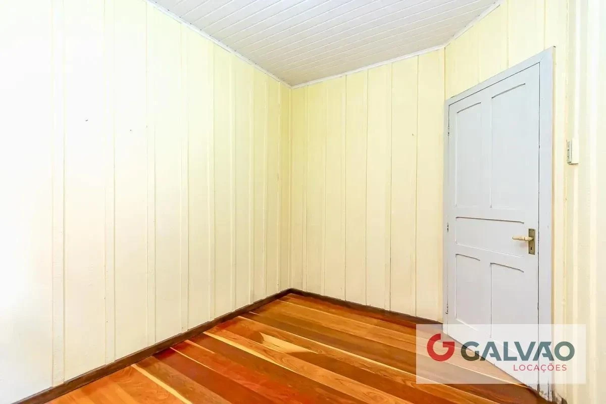 House with a separate kitchen and 5 bedrooms, 224 m² — photo 14