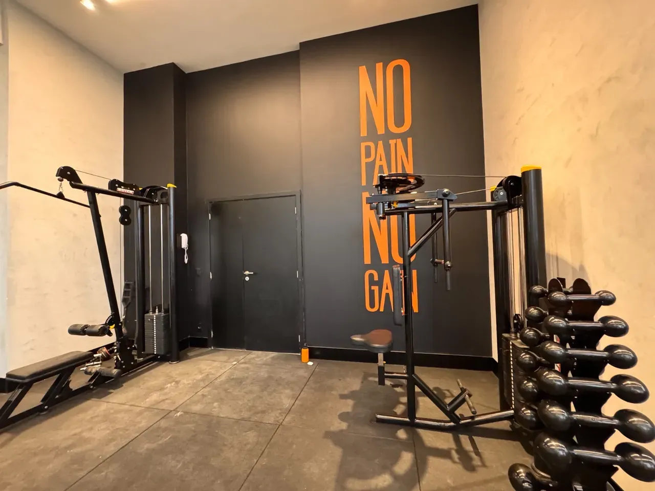 Apartamento de 3 quartos com varanda envidraçada — photo 25