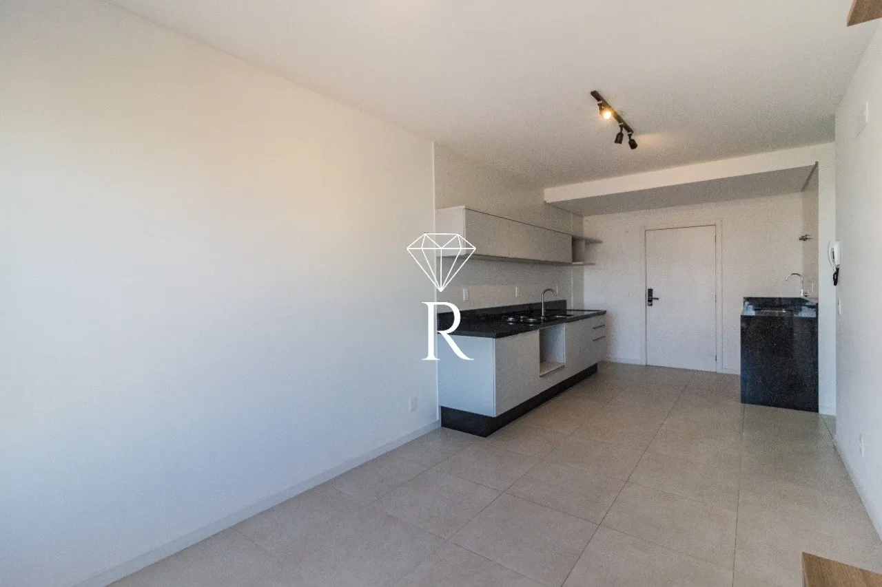 Furnished 1-bedroom apartment with open-plan kitchen — photo 12
