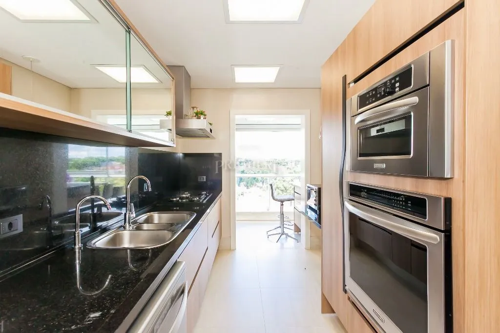Furnished 158 m² apartment with 3 bedrooms and 5 bathrooms — photo 14