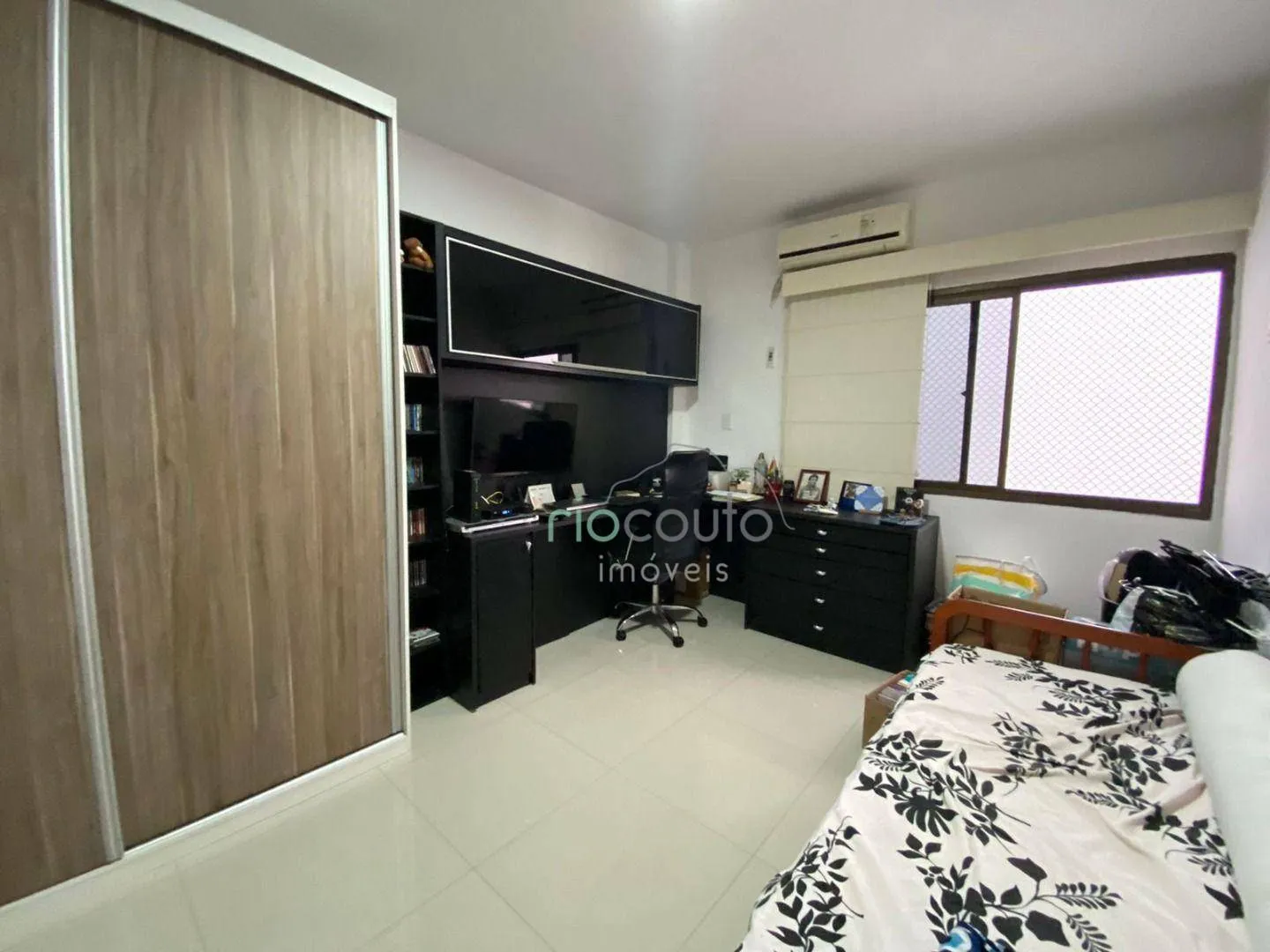 Apartamento mobiliado com 3 dormitórios e suíte, 153 m² — photo 5