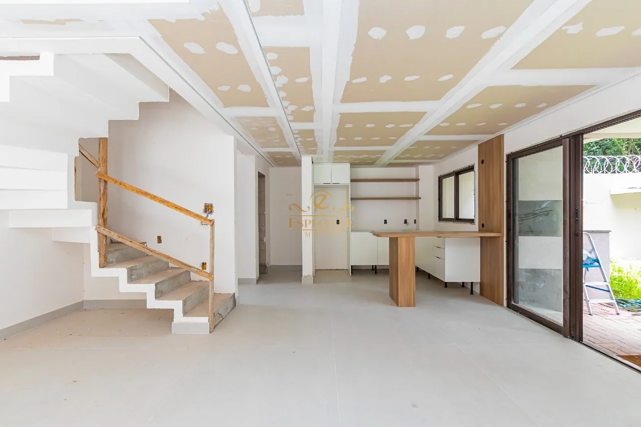 House with 3 bedrooms and a balcony in a gated community — photo 15