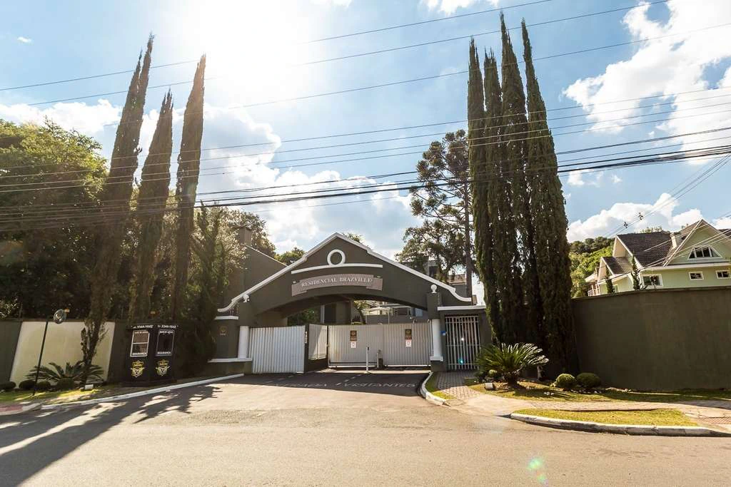 3-bedroom house with a home office in Curitiba — photo 12