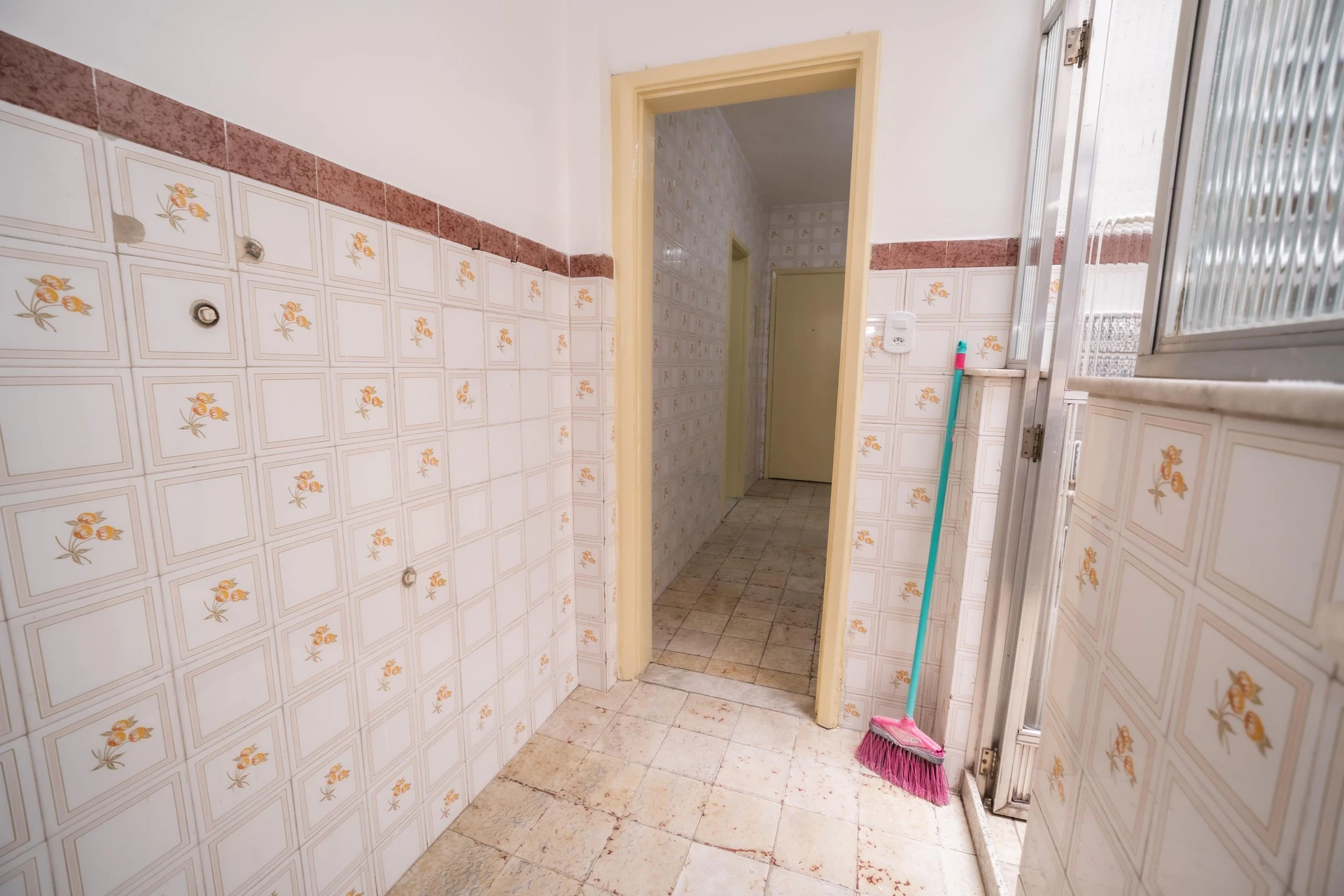 Невринированная квартира с 2 спальнями и зоной стирки — photo 43