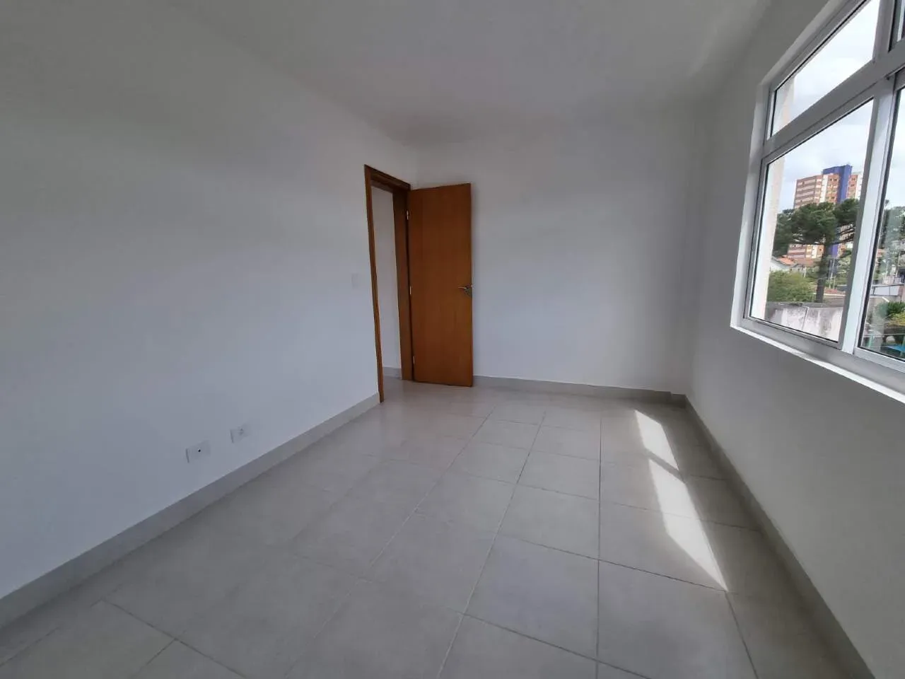 Unfurnished 2-bedroom apartment with 1 bathroom — photo 10