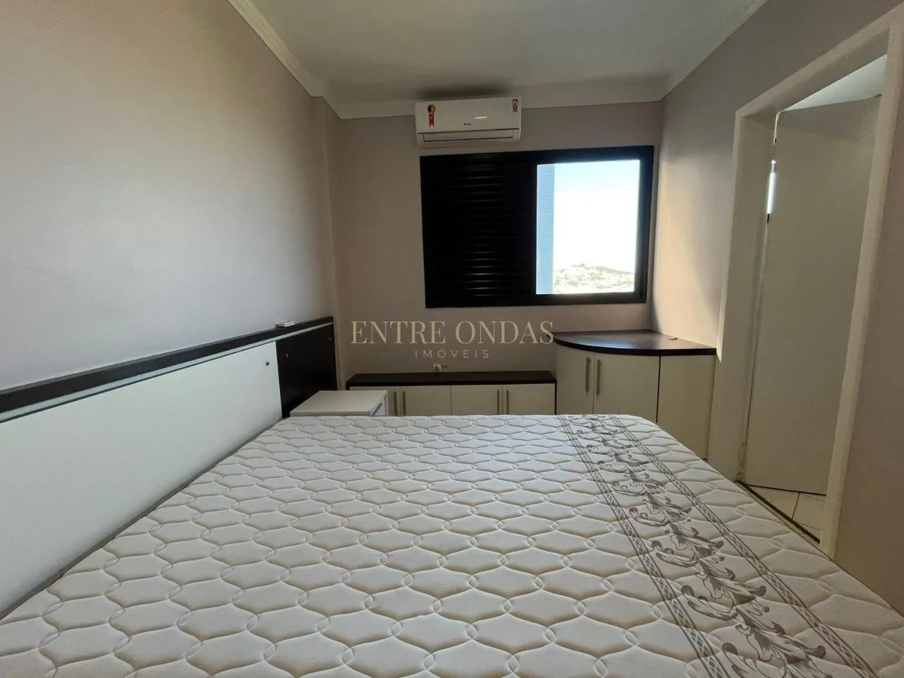 Apartment on the 1st floor with a water view — photo 9