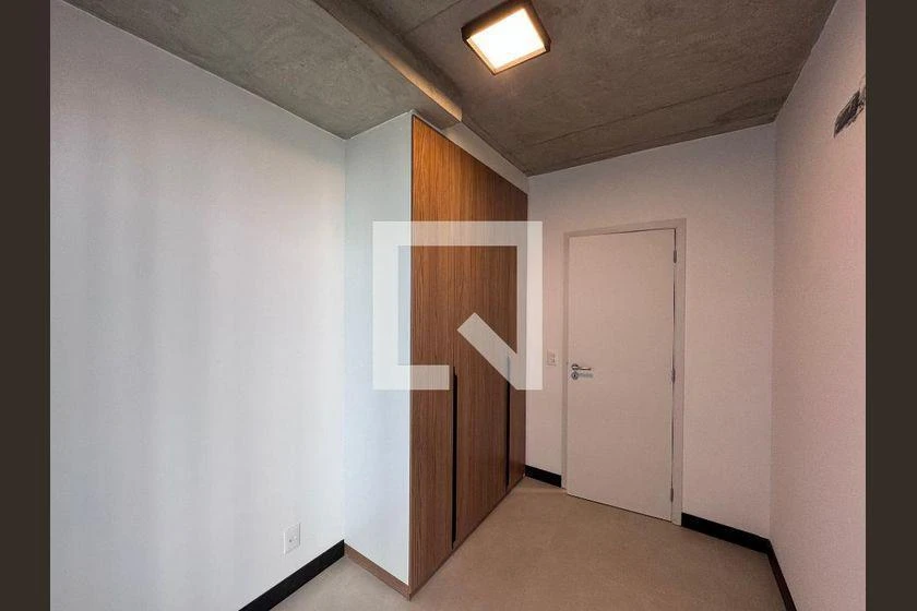 98 m² apartment with 3 bedrooms and a glassed-in balcony — photo 43