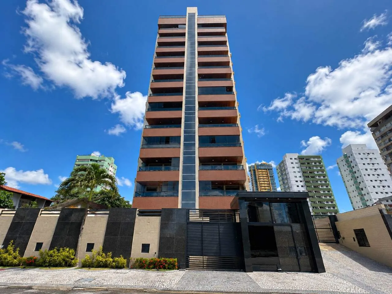 3-bedroom apartment with a water view in João Pessoa — photo 27