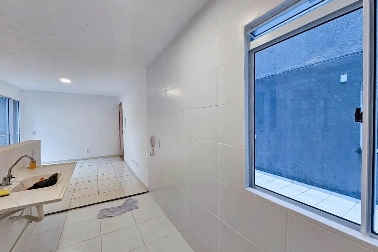 Apartamento de 2 quartos em condomínio com piscina — photo 3