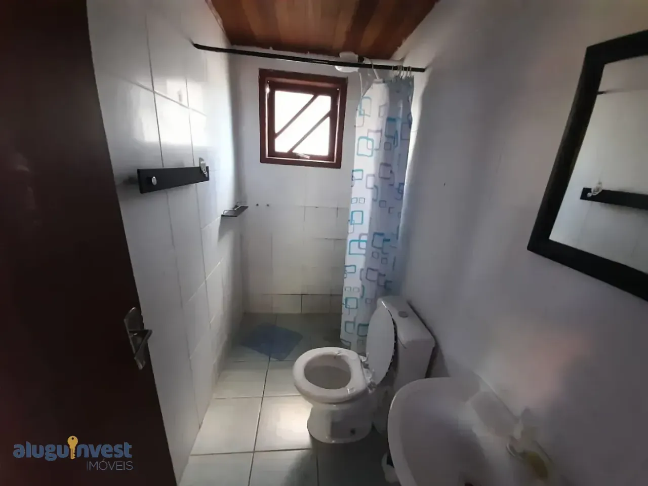 House with 1 bedroom and wood floors, plus garden — photo 5