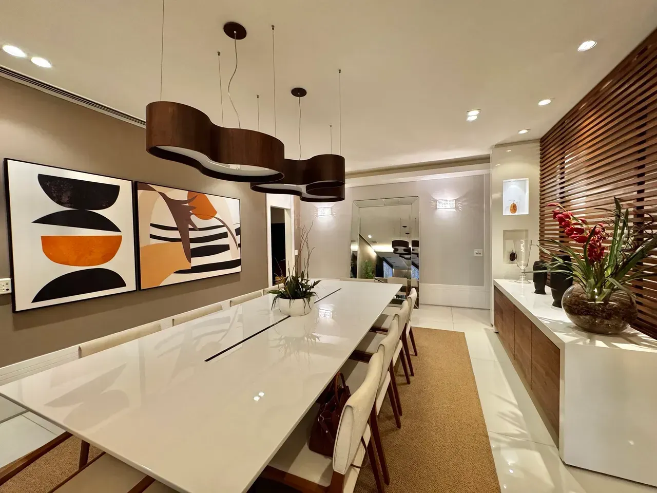 Furnished apartment with 4 bedrooms and open-plan kitchen — photo 7