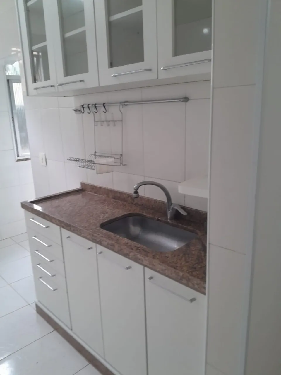 Квартира на першому поверсі з 2 спальнями і паркомісцем — photo 12