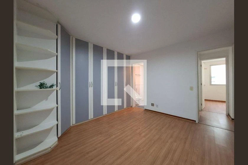 Home office in a 4-bedroom apartment, 140 m² — photo 36