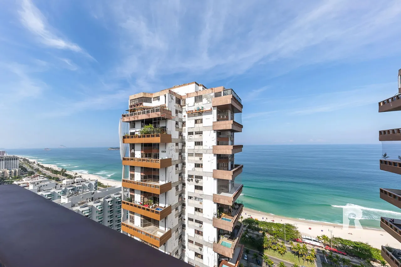 Unfurnished apartment with 4 bedrooms and 4 bathrooms — photo 3