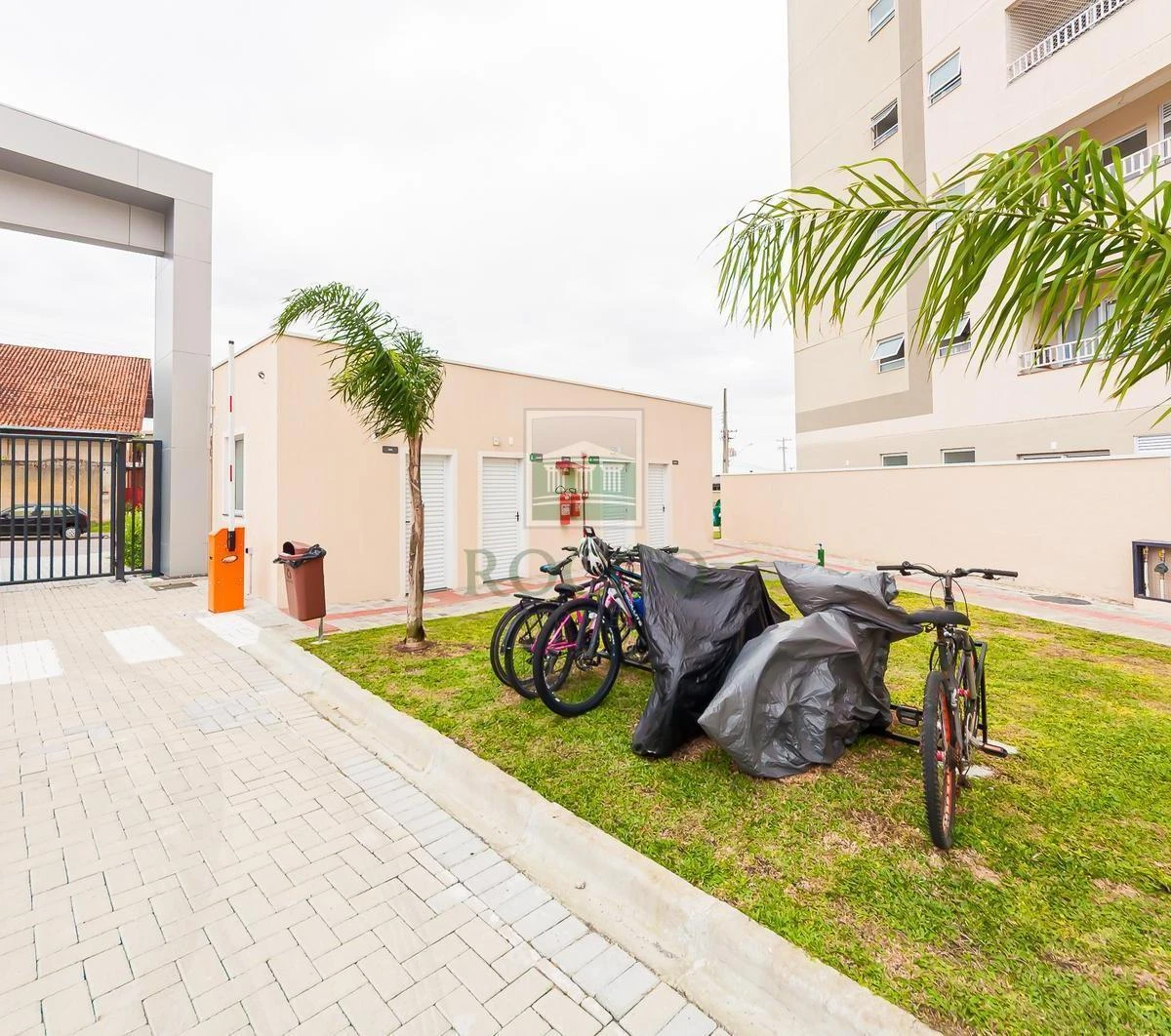 Apartment, 47 m², with a grill on the balcony — photo 39