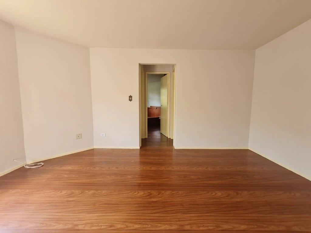 Жилая квартира 60 м² с 2 спальнями и 1 парковкой — photo 3