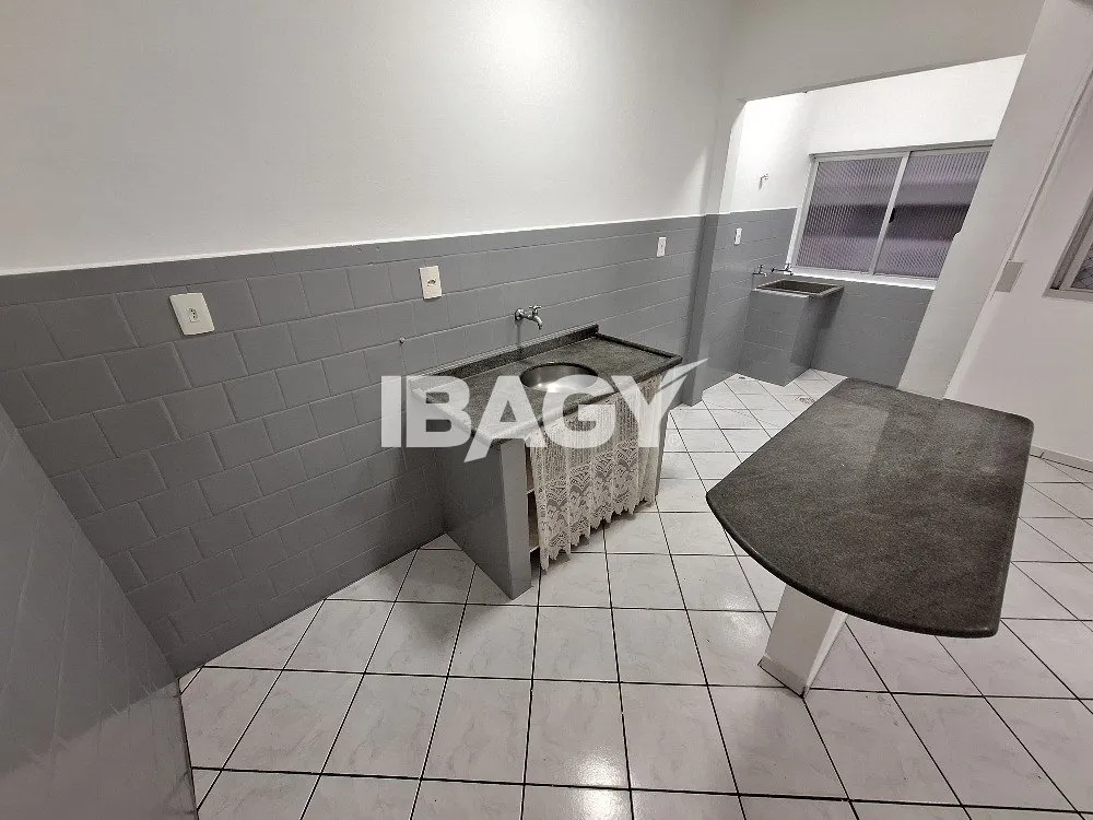 Apartamento de 69 m² con 3 dormitorios y cocina a gas — photo 3