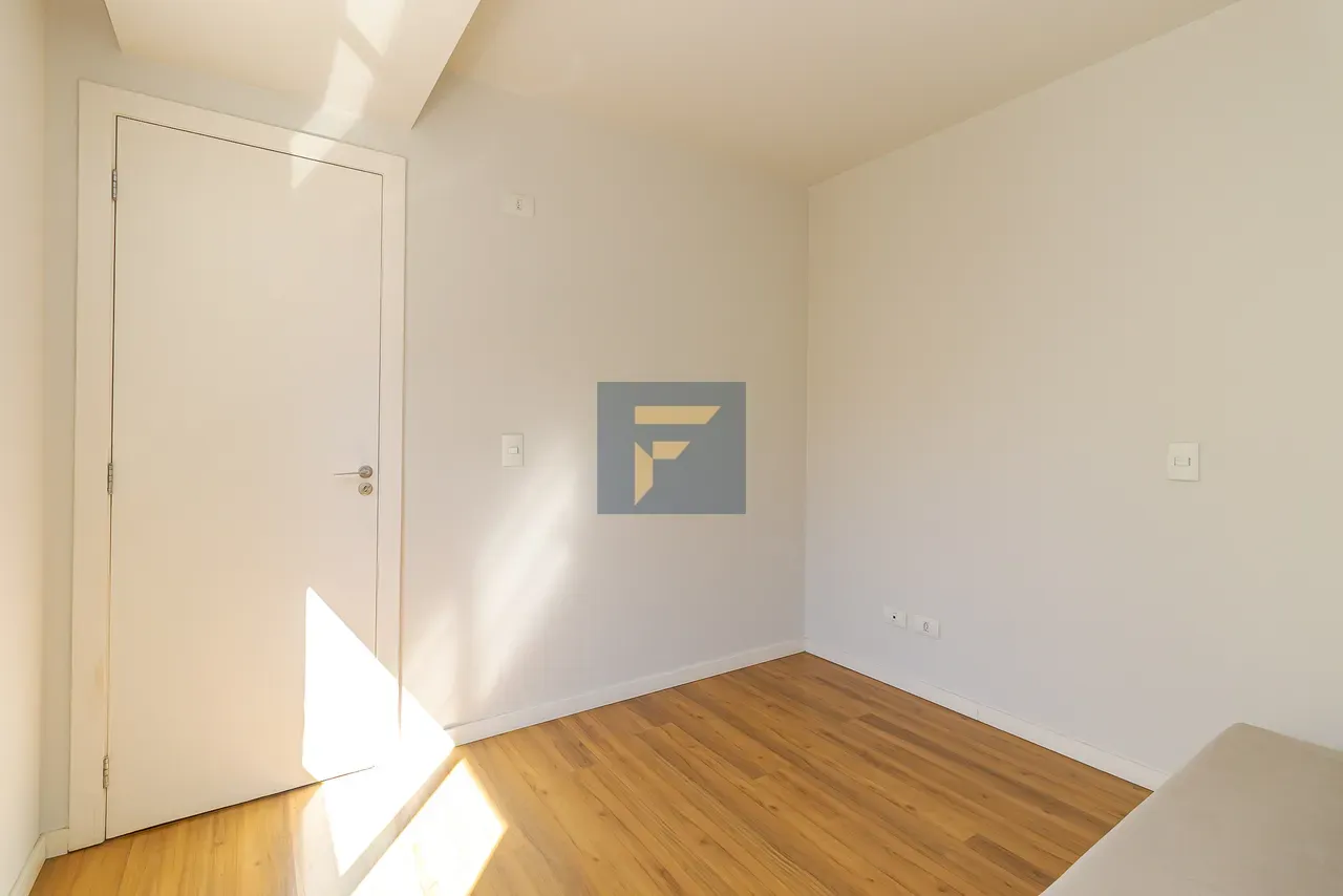 Furnished 140 m² house with 4 bedrooms and open-plan kitchen — photo 37