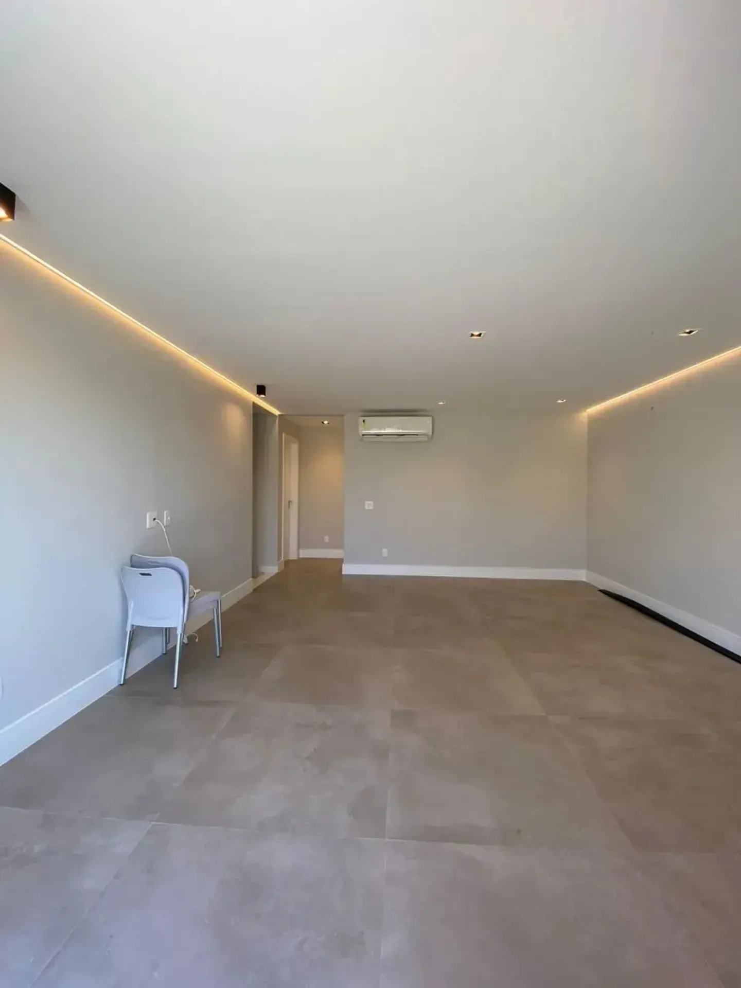 Furnished house with 4 bedrooms and 7 bathrooms — photo 23