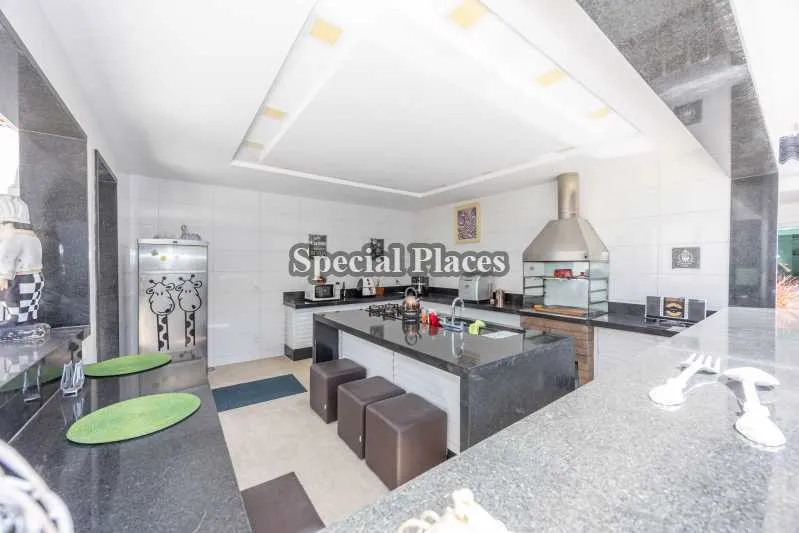 Furnished house with 5 bedrooms and open-plan kitchen — photo 2