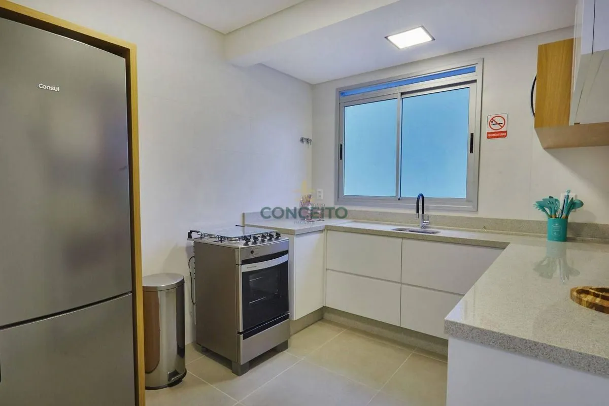 One-bedroom apartment with a washing machine — photo 38