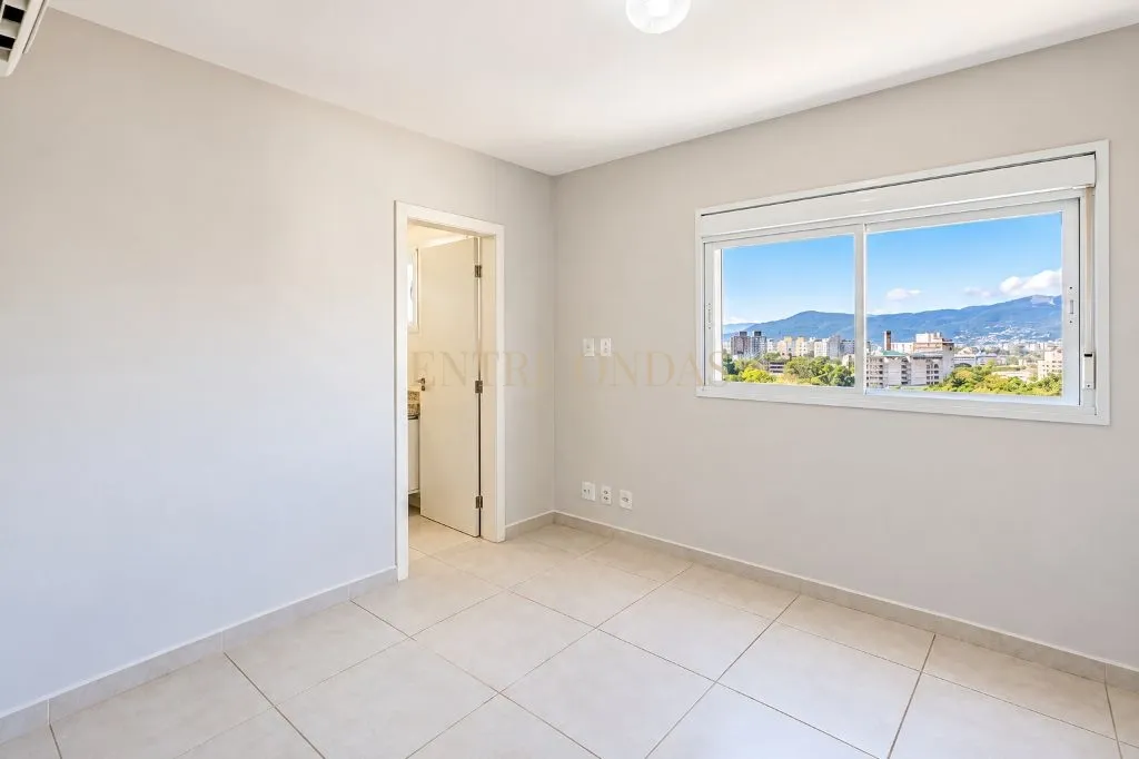 Apartamento com vista para as montanhas, Trindade Sul — photo 24