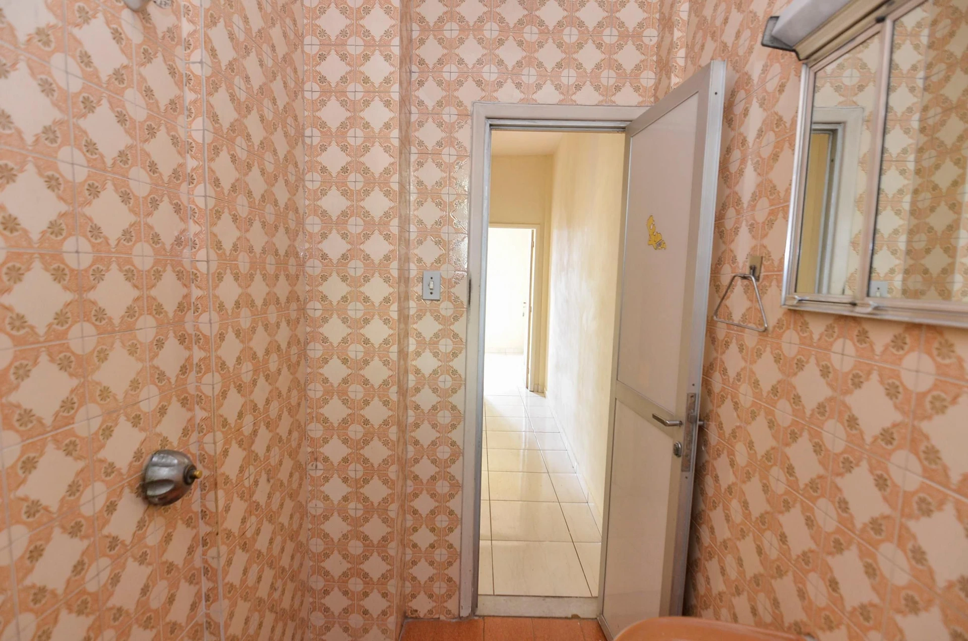 Невмебльована квартира з 2 спальнями та балконом — photo 30