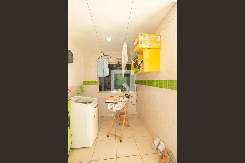 200 m² rental house with 3 bedrooms and a balcony — photo 29