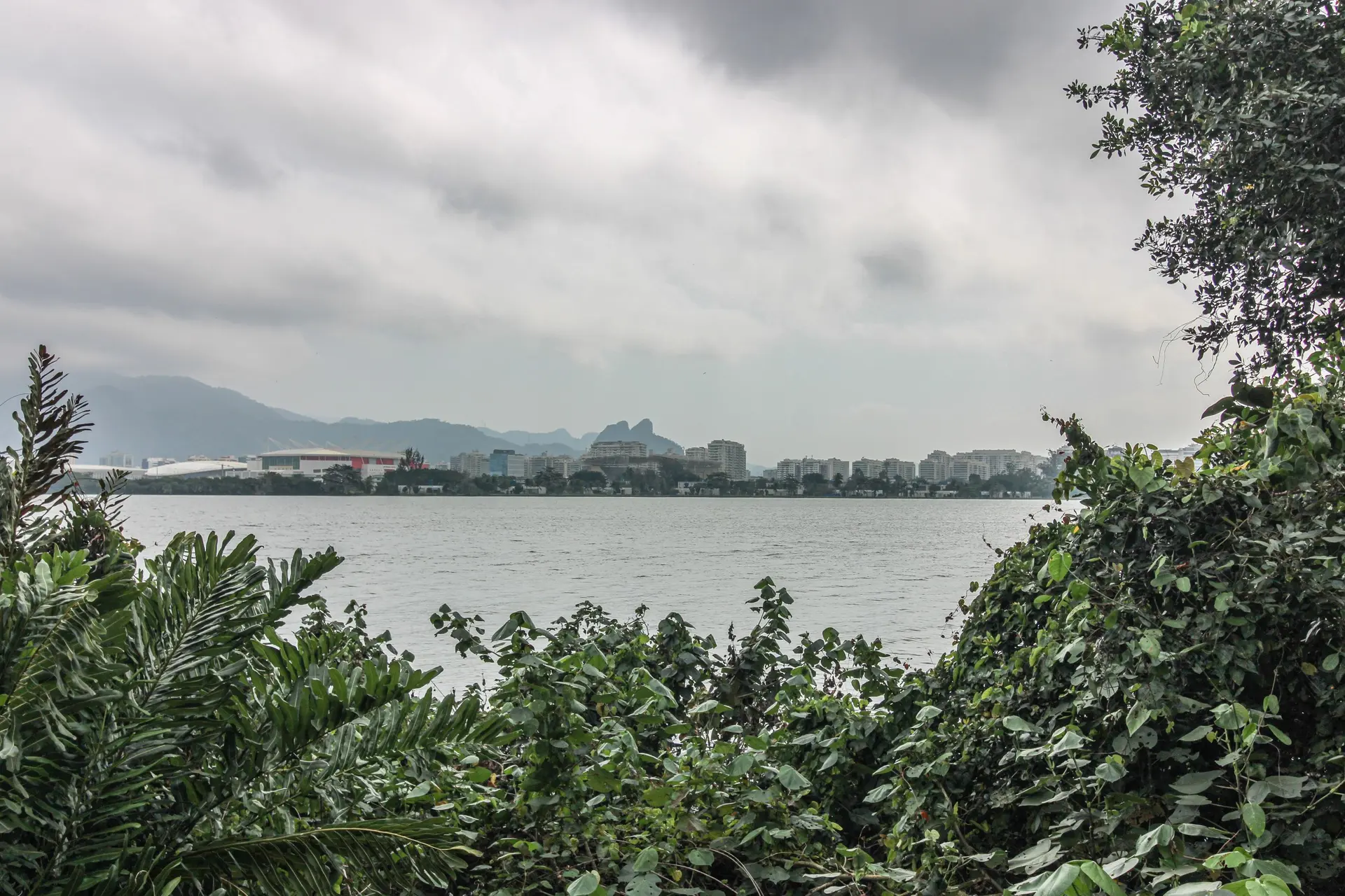 Furnished apartment, 158 m², with a water view — photo 14