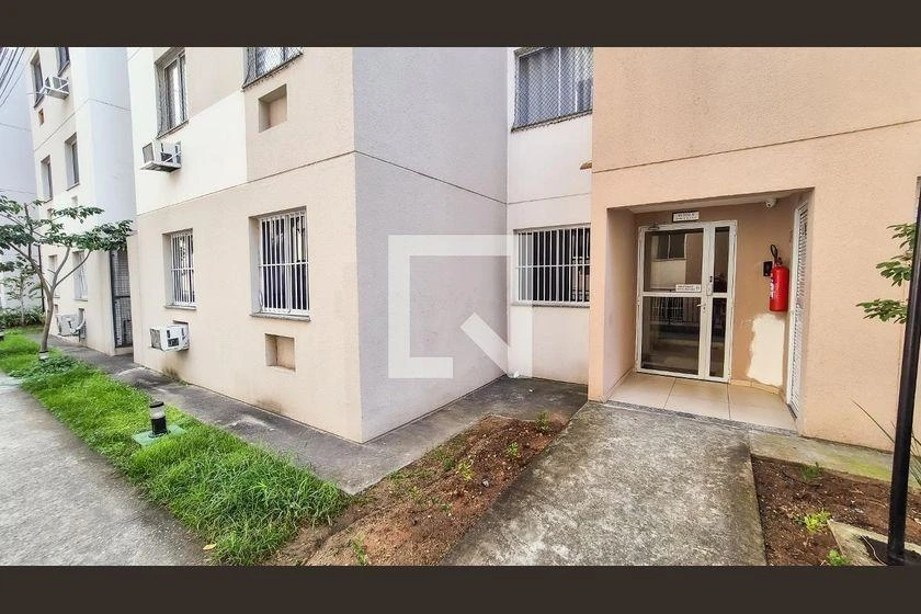 Washing machine in a 2-bedroom apartment, 40 m² — photo 11