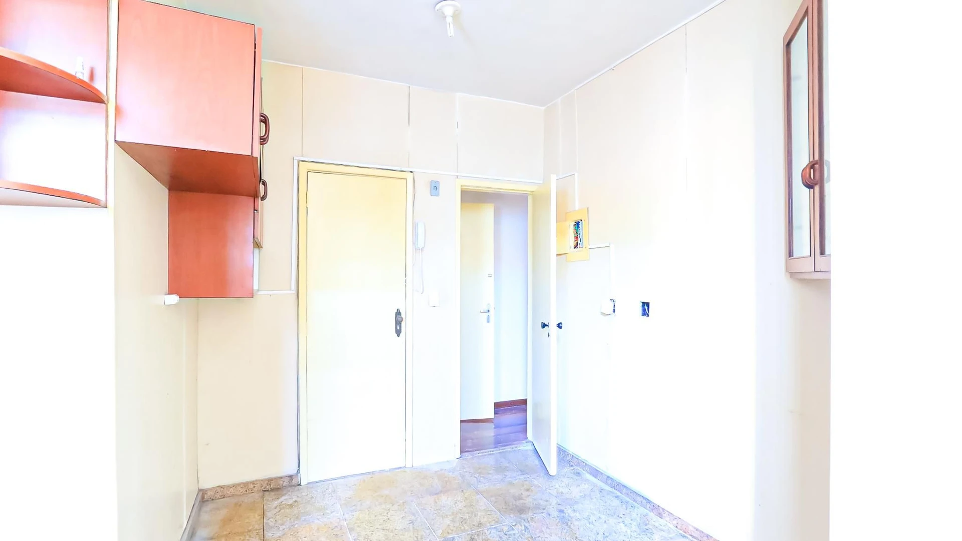 Apartamento com 2 quartos, varanda e cozinha equipada — photo 45