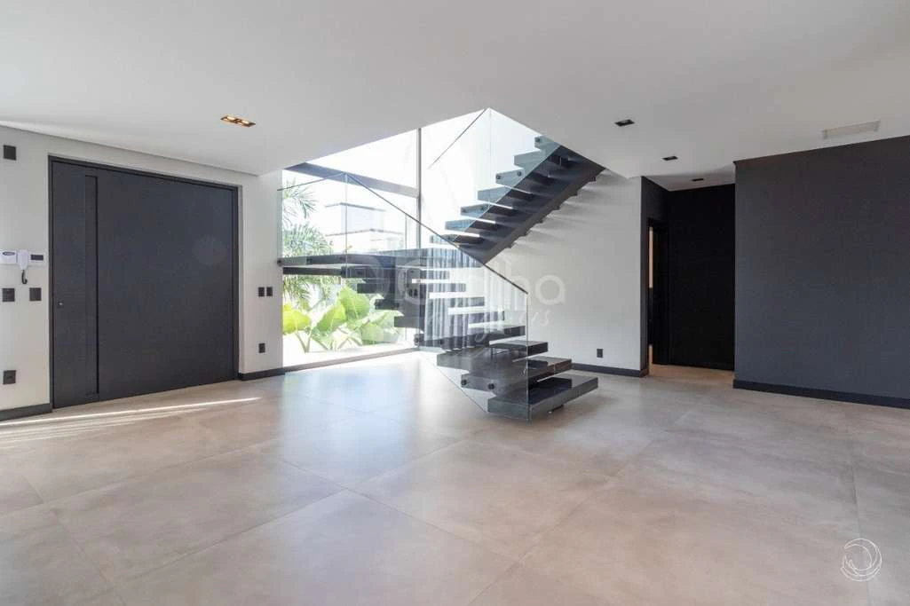 Casa com 5 suítes e 7 banheiros, com jardim privativo — photo 4