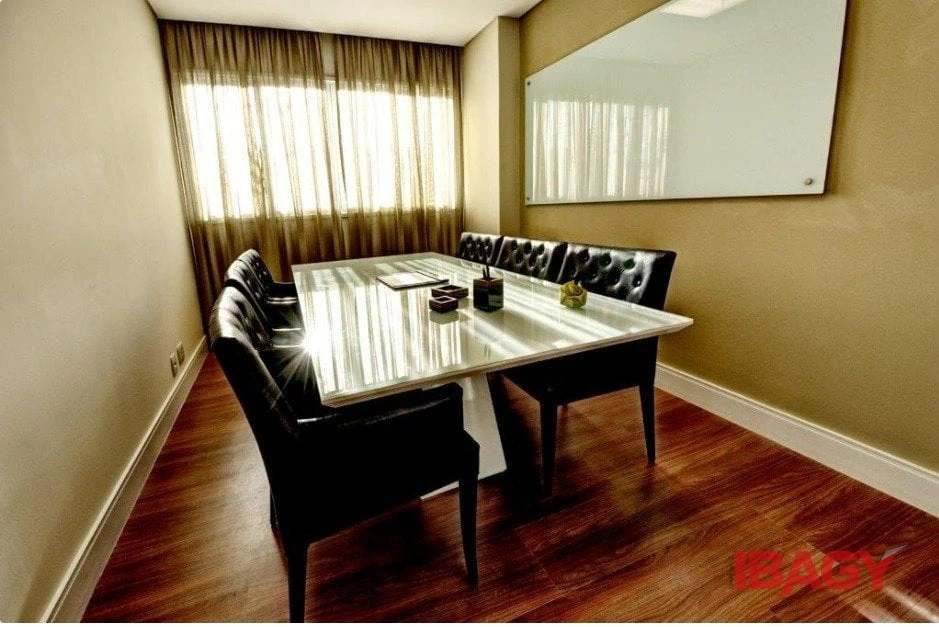 3-bedroom apartment in a building with a sauna — photo 15