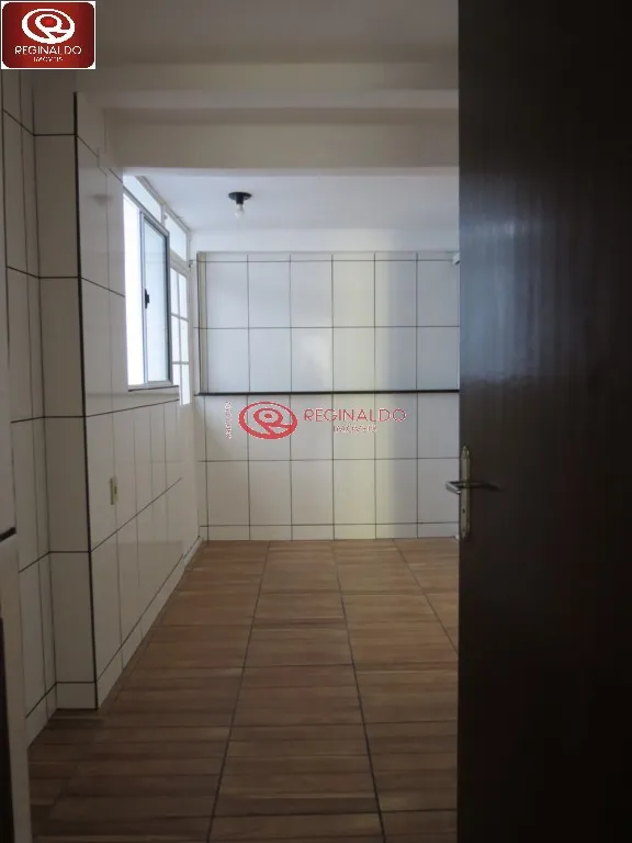 House with 2 bedrooms, 1 bath and 1 parking space — photo 17